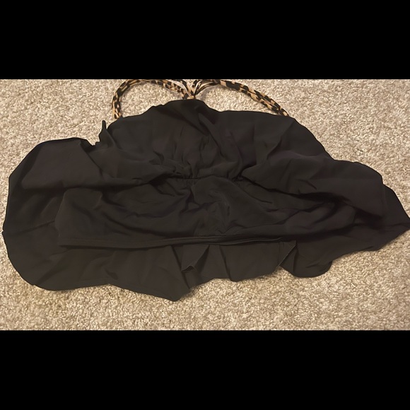 PINK V/S Black Flutter & Animal Print Bikini Top Size Large - Picture 3 of 8